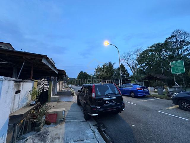 Double Storey Terrace House @ Ulu Tiran For Rent 1
