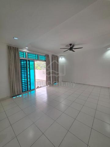 Setia Eco Garden for rent partial furnish double storey 1