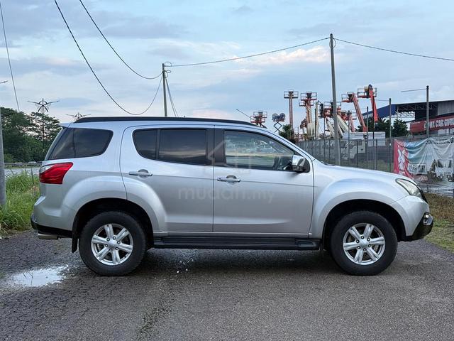 2016 Isuzu MU-X 2.5 4x4 (A) 7 Seater SUV - 4