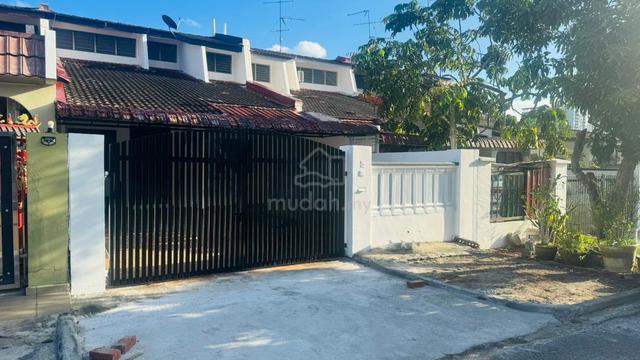 Taman Perling / Johor Bahru / Johor 1