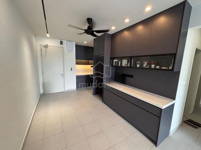 Residensi Max 1