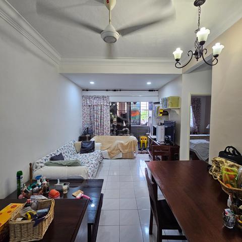 Taman Lembah Maju 600 Apartment 1