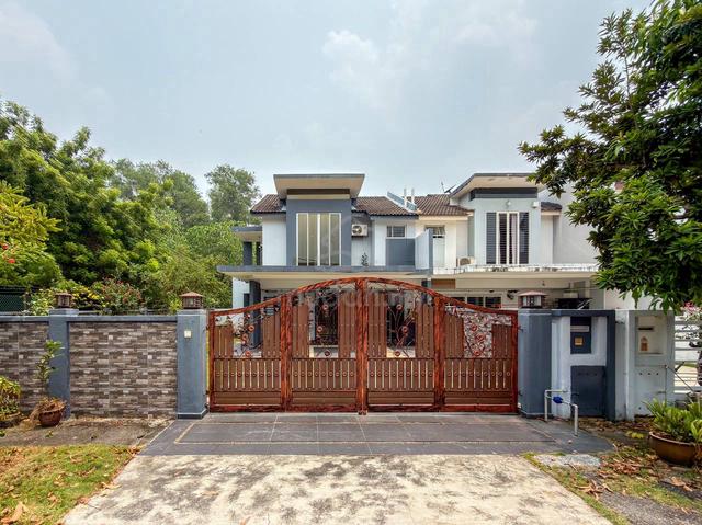 Corner Lot Double Storey Terrace, Taman Putra Prima, Puchong 1