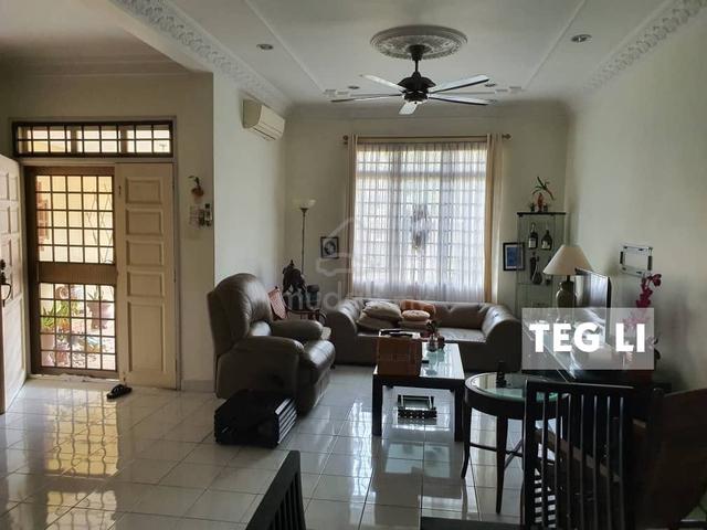 Kota Kemuning Double Storey For Rent 1