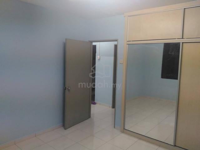 Larkin Idaman Apartment 1