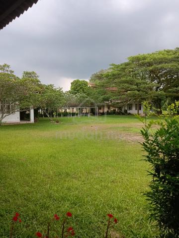 Resort Cum Office Building Sungai Pelek Sepang For Sale 1