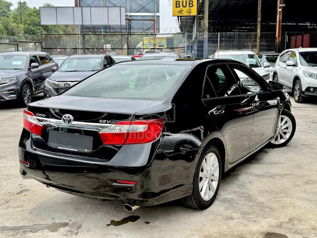 Toyota CAMRY V 2.5AT 2014 - 4