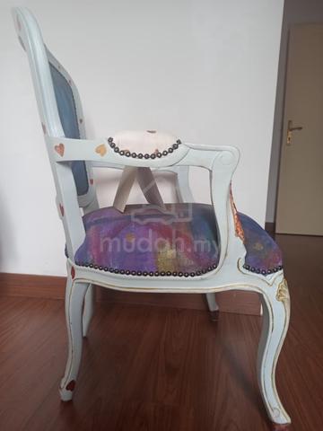 Carousel Image