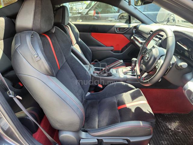 2024 Toyota GR86 2.4 RZ Red Interior Eye Sight - 5