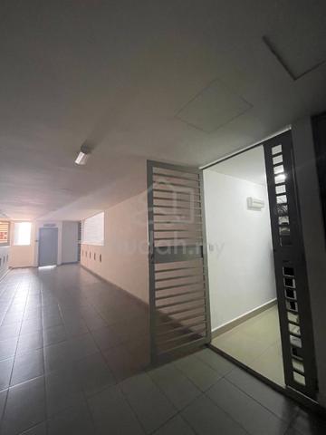 228 Kondominium 1