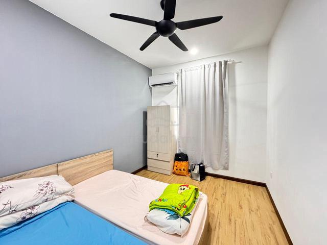 taman tasek jb town 2 storey house corner lot 4bed for sale 5