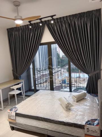 D'Erica  Balcony Room Fully furnished Available 15/10 Direct Owner 1