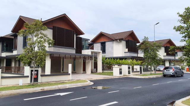 Danau Suria 2 Storey Bungalow Presint 16, Putrajaya 1