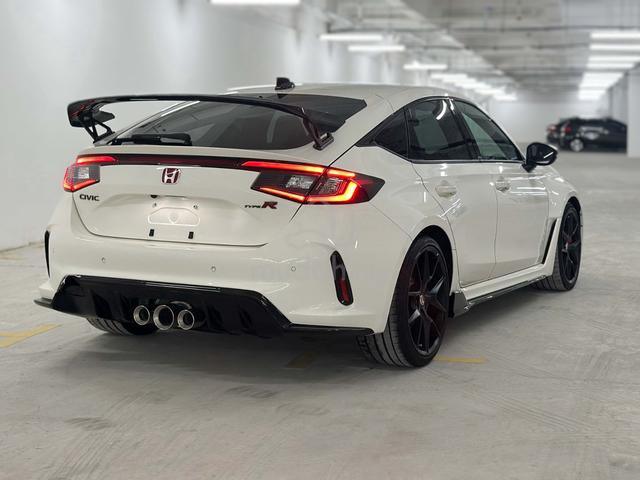 2024 Honda CIVIC TYPE R (M) RECON LOW MILEAGE!! - 2