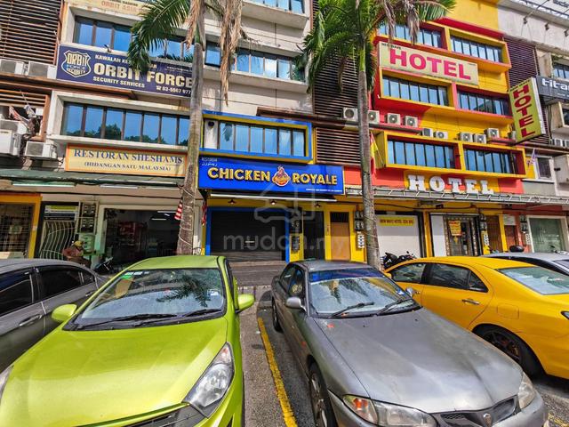 FOR RENT 4 storey shoplot SHAH ALAM (Third floor) 1