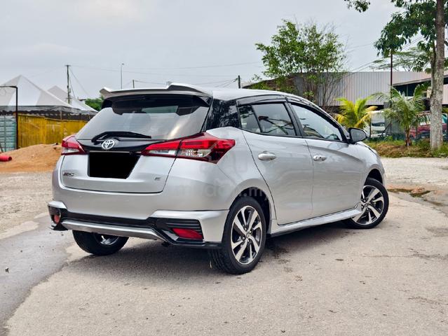 2022 Toyota YARIS 1.5 E (A) - 1