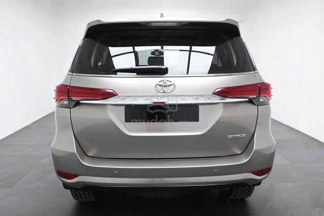 2017 Toyota FORTUNER 2.7 SRZ 4x4 (A) TIPTOP 1Y WRT - 5