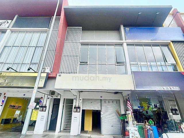 [FACING MAINROAD] Double Storey Shop Lot  Tiara Biz, Tiara Sendayan 1