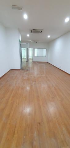 Sri Petaling Office Space Level 4 Got Lift Facing public bank 1