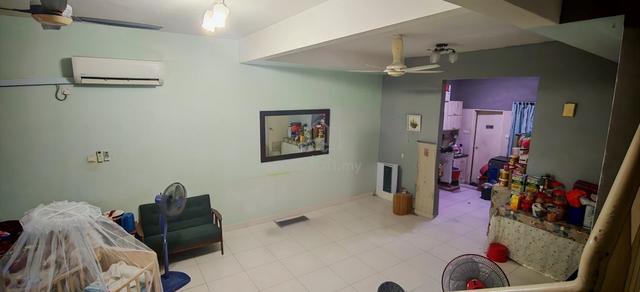 Taman Pulai Hijauan / Double Storey Terrace House 1