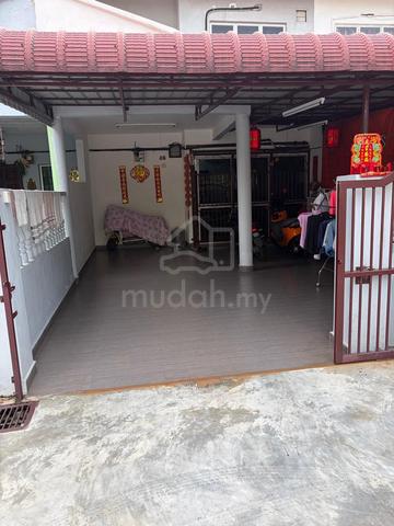 Double Storey for Sale in Jenjarom 1