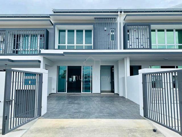 22x85 Double Storey Superlink, Freehold, Near Jenjarom 1