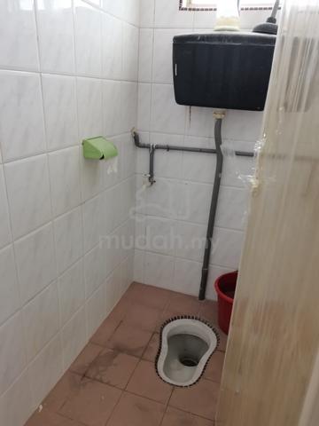Kepong Desa Jaya landed house for rent 2
