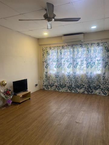 BILIK MASTER + Parking Di Tmn Equine, Seri Kembangan 1