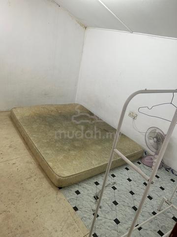 medium room 1