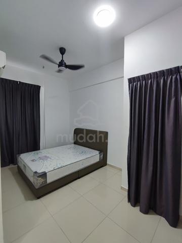 Master Room for Rent Artis 3 Condo Furnished Renovated Car Park 1