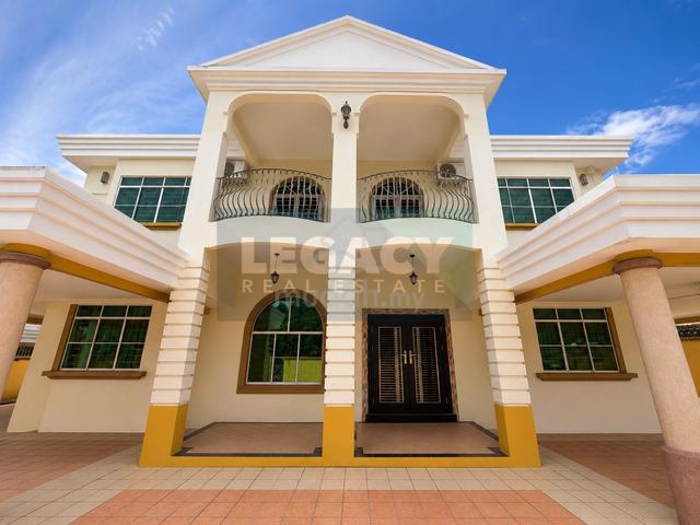 Kingfisher Likas Bungalow (Two Attached Semi D) For Sale 1