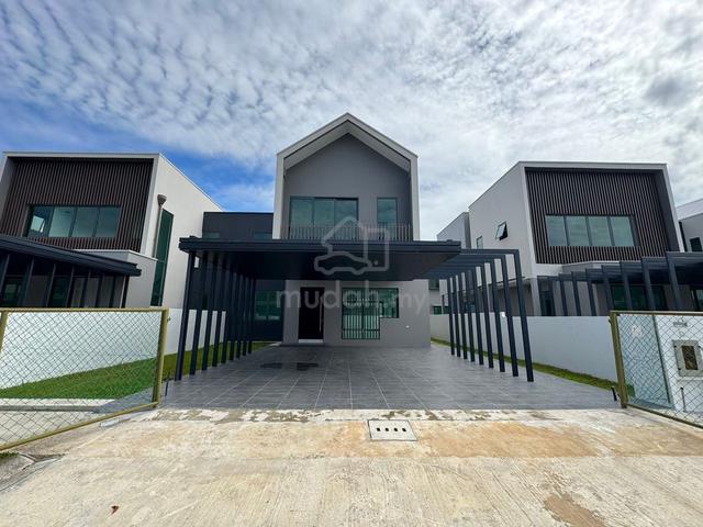 Double Storey Semi Detached House @ Sol Estate Batu Kawa (Pine Square) 1