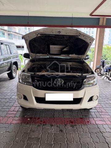 2013 Toyota HILUX 2.5 VNT (M) - 1