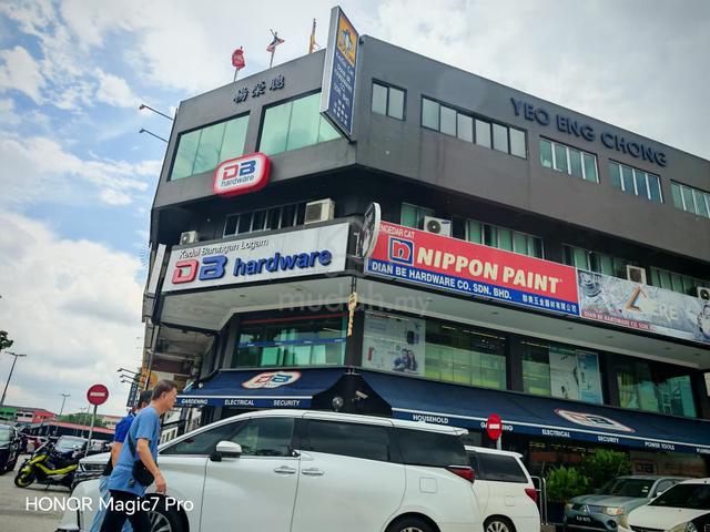 Petaling Jaya PJ SS2 corner shoplot for rent near kota damansara LDP 1