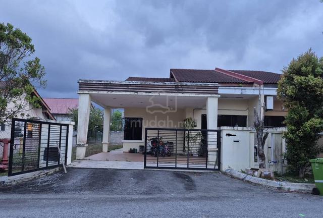 Single storey semi d house Alam Perdana 1