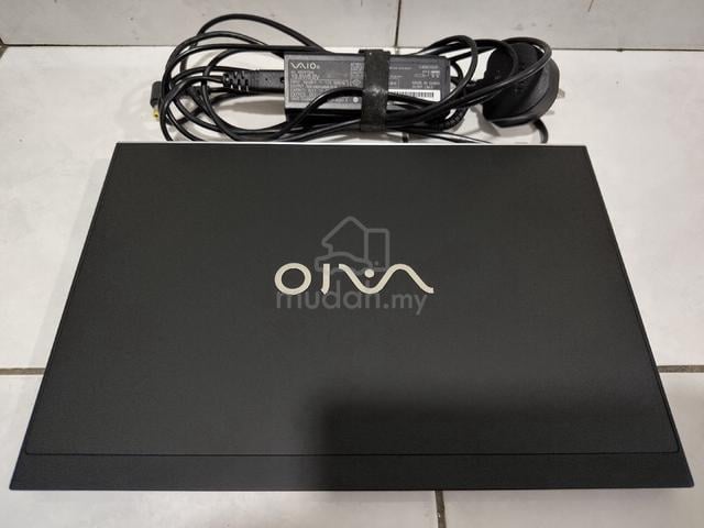 Laptop Sony Vaio Slim Lightweight - photo 3 of 6