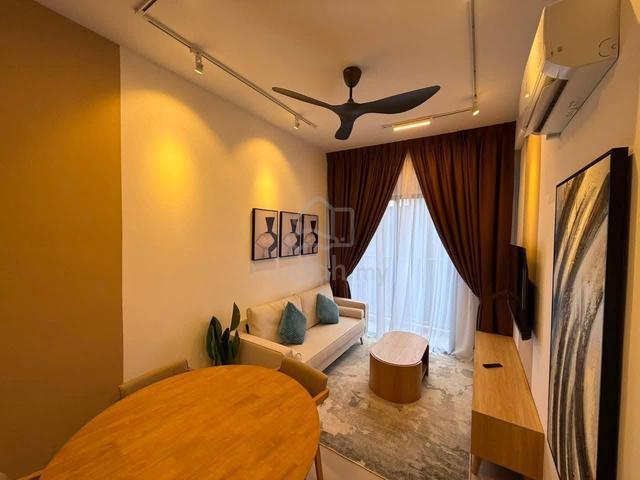 Piccadilly Service Residence @ Greentown 1