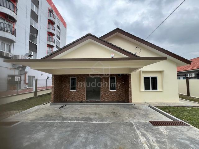 Spacious Freehold Bungalow for Sale | Prime Location | Move-In Ready 1