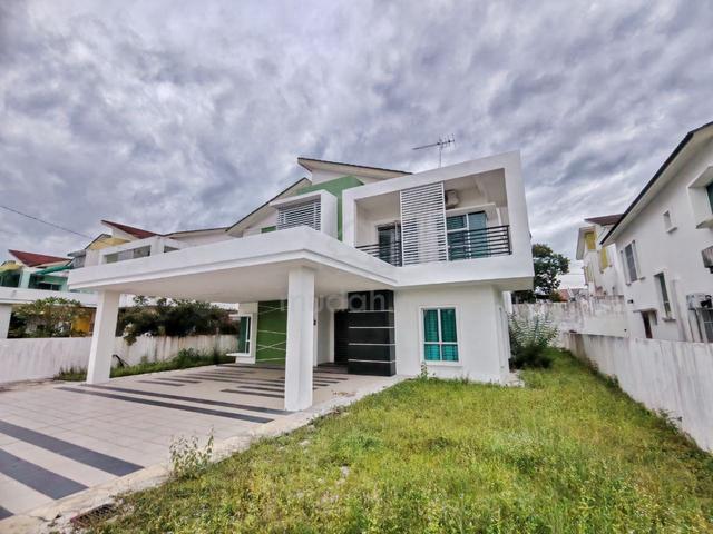 (VIEW LAKE!) Two Storey Bungalow At Lakeville Seri Iskandar 1
