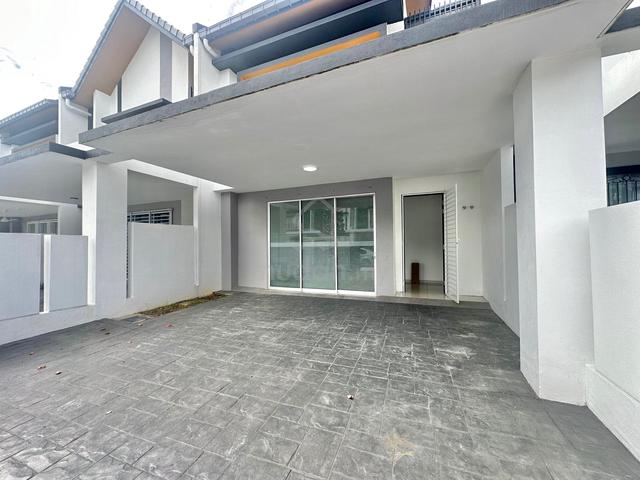 (NICE UNIT, KITCHEN CABINET!) 2 Storey Terrace, Serene Height, Bangi 1