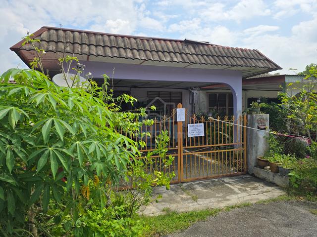 Single Storey House At RPA Chenderong, Batu Gajah, Perak. 3