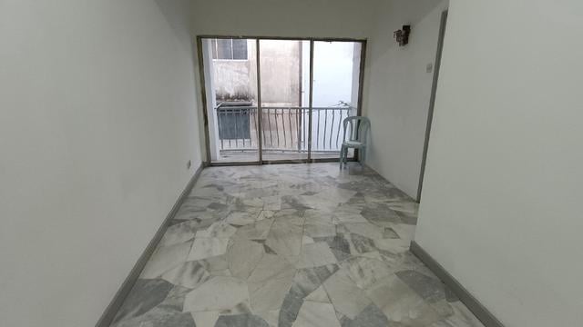 Apartment Jalan Cahaya 14 Taman Cahaya Ampang 1