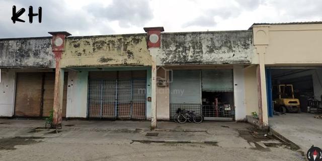 Bukit Kemuning Terrace Factory 20*90sqft Tenanted for sale 1