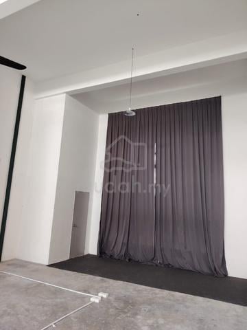 SHOP TOSHOP TO LET, Merchant Square 1