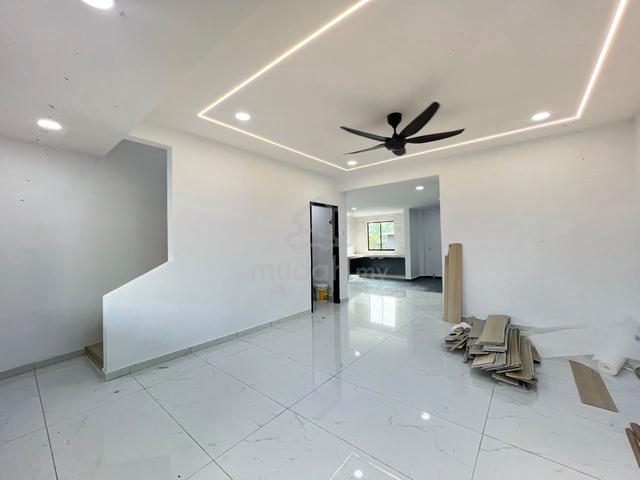 Lading 2Stry Corner Taman Puteri Wangsa 1