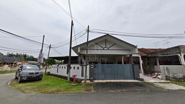 Batu Pahat Taman Pelangi Single Storey Terrace House Corner Lot 1