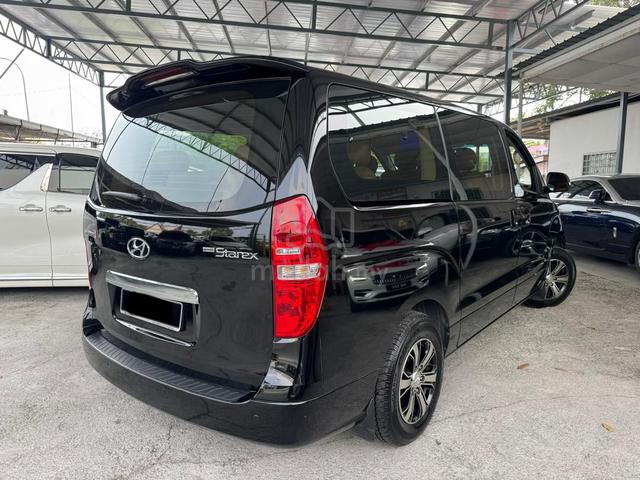 2019 Hyundai GRAND STAREX 2.5 P/Door Full Loan - 2