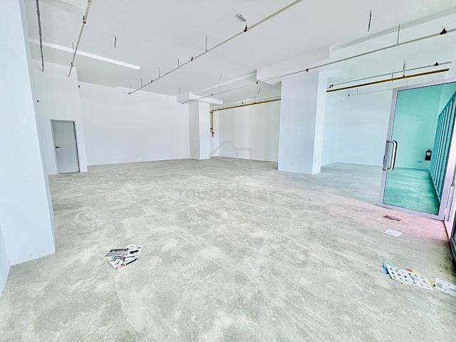 BEST BUY! Utropolis Utama 936sf 3rd Floor Brand New Shoplot Batu Kawan 1