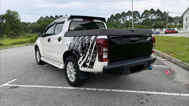2020 Isuzu D-MAX HI  RIDE 1.9L (A) 6 SPEED 4X4 - 2