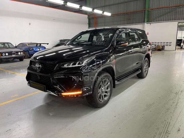 2023 Toyota FORTUNER VRZ 2.8L (A) - 1